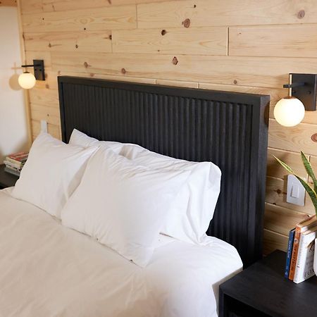 The Rex Hotel Greentown Bagian luar foto